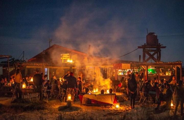 Lobo Hostel Bar カボ・ポロニオ エクステリア 写真
