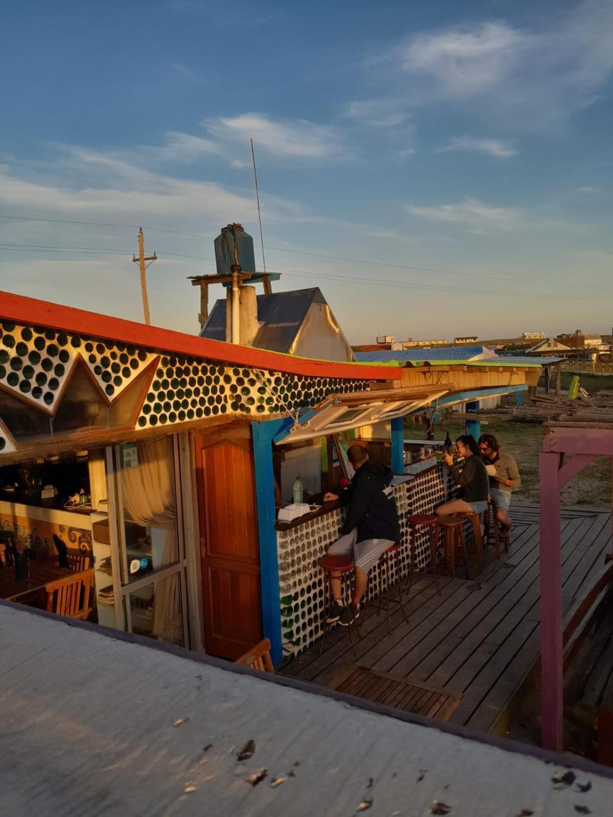 Lobo Hostel Bar カボ・ポロニオ エクステリア 写真